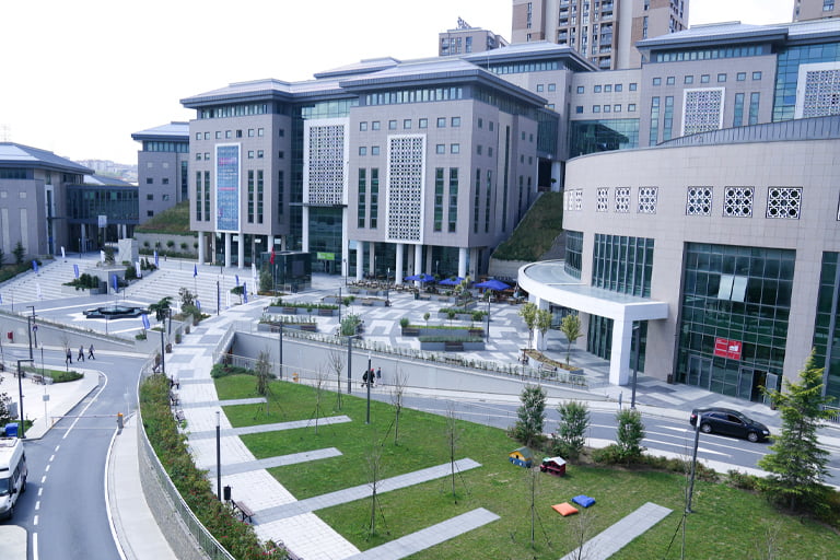 Halic University pilot training partnership